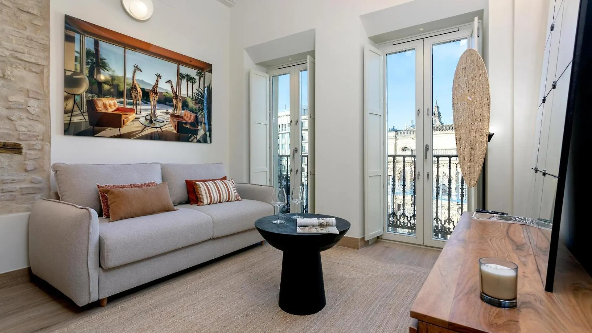 Genteel Home San Francisco Suites Sevilla 0*,