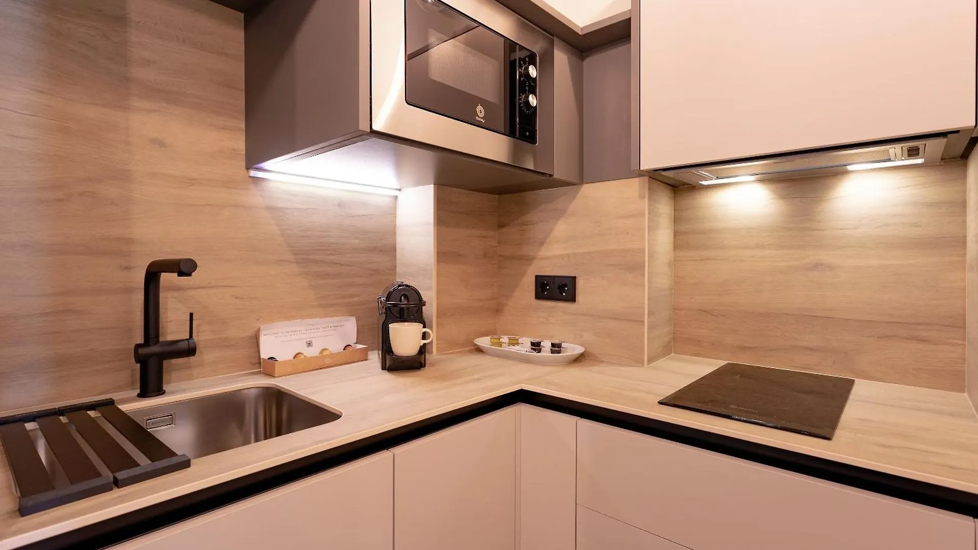Genteel Home San Francisco Suites Sevilla