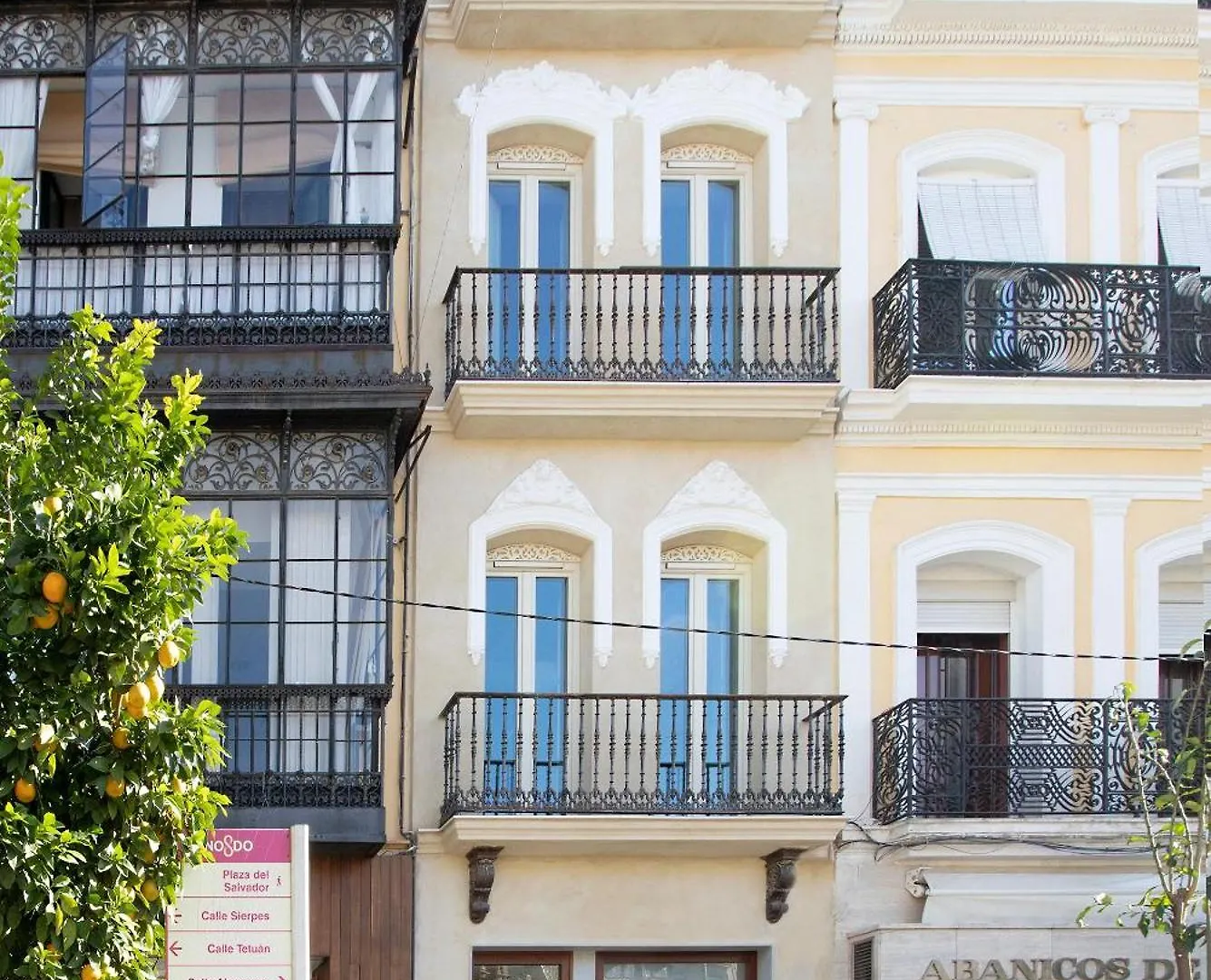 Apartamento Genteel Home San Francisco Suites Sevilla España