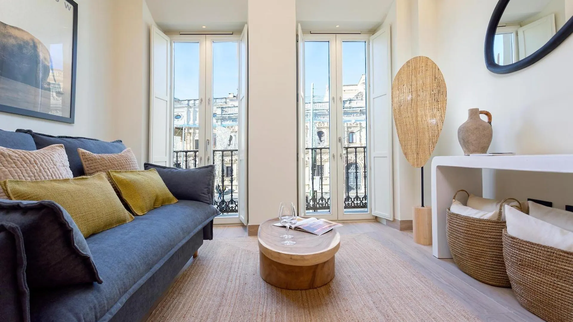 Genteel Home San Francisco Suites Sevilla